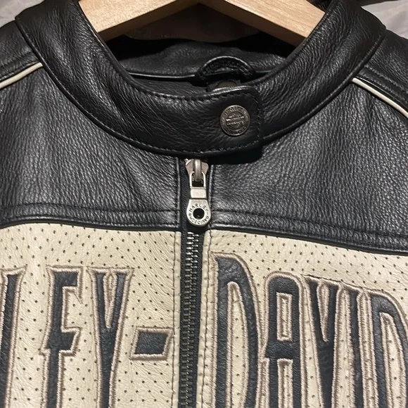 Harley Davidson leather jacket - Picture 4 of 6